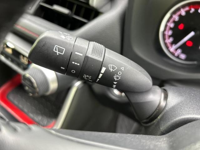 国産車から輸入車まで多様なお客様のニーズのお応えできるように、全国規模で豊富な在庫展開！車のことならWECARSへ！