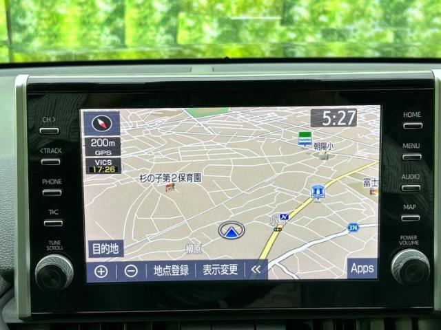 WECARSの店舗にはキッズコーナーがございます！お子様連れのお客様もごゆっくり車選びをお楽しみいただける空間です！