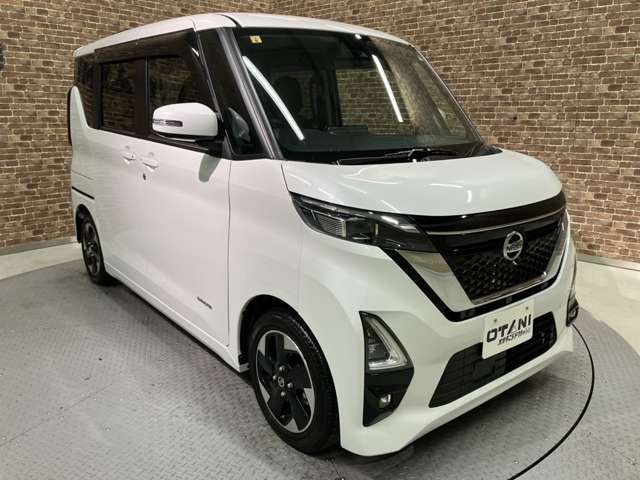 ■掲載車両以外にも在庫がたくさん！■　カーセンサーで希望の車両が見つからなくてもぜひお問い合わせ下さい。お電話でもかまいません。販売スタッフが全力でご希望のお車をお探しいたします！