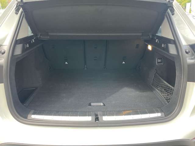 国道246号線沿い、南町田グランベリーパーク駅すぐ。BMW Premium Selection 東名横浜/〒194-0004 東京都町田市鶴間5-18-1/TEL：042-788-8022