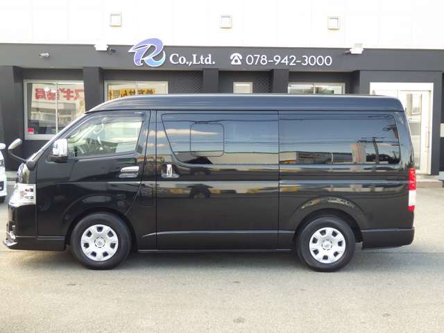 ご来店頂く際は、事前にメールもしくはお電話にて【ご来店予約】をお願い致します。皆様のご来店をスタッフ一同、心よりお待ちしております♪