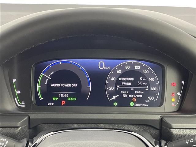 【スピードメーター】メーターがシンプルで見やすく運転しやすいですね！
