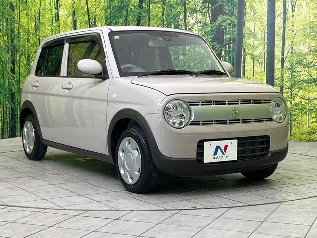 大好評のボディコーティング「弾スプラッシュコート」もご納車までに施工可能。通常のガラスコートと異なる、耐久年数6年の無機質ガラスコーティングが、ボディをキレイな状態に保ってくれます。