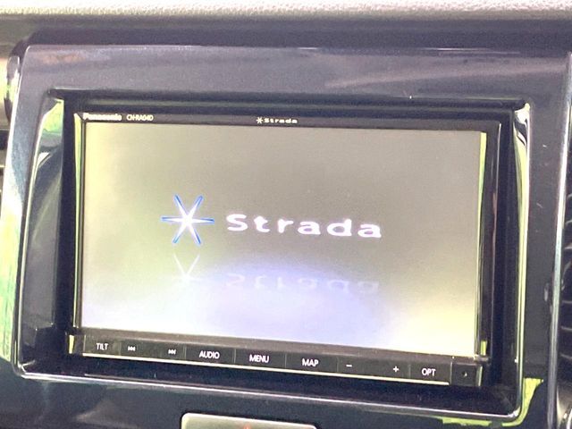 【ナビゲーション】使いやすいナビで目的地までしっかり案内してくれます。各種オーディオ再生機能も充実しており、お車の運転がさらに楽しくなります！！