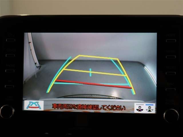 バックカメラが付いているので後方確認しながら安心して駐車することができます。