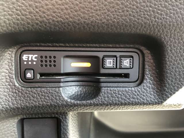 ビルトインETC車載器付きです。納車の当日からご利用いただけます。◎掲載後すぐに販売が決まってしまう場合もございますのでご来店前にお電話でご予約を頂ければ幸いです。
