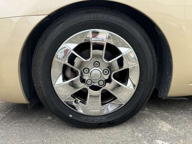 ■メッキホイールキャップ(185/65R15)