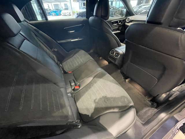 こちらの車両のお問い合わせは正規ディーラーメルセデスベンツ伊丹サーティファイドカーセンターTEL　072-784-8800までお気軽にお問い合わせください。