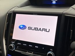 【8型純正ナビ】人気の純正ナビを装備。オーディオ機能も充実しており、Bluetooth接続すればお持ちのスマホやMP3プレイヤーの音楽を再生可能！毎日の運転がさらに楽しくなります！！