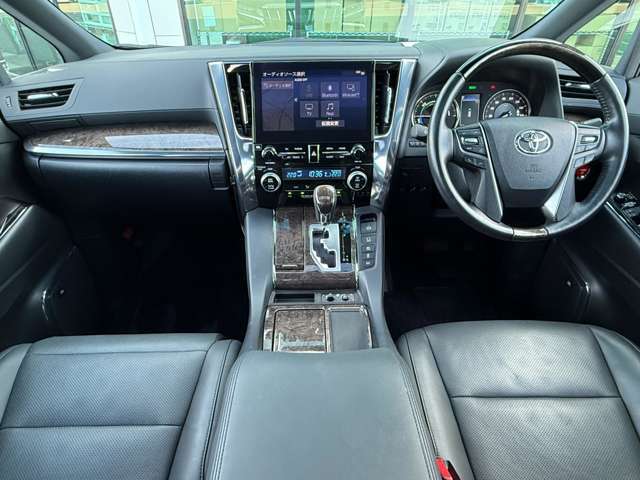 【インパネ全体】『インパネ全体』の画像になります。写真の内容に関してご不明点、ご質問等がございましたらお気軽にガリバー店舗までお問い合わせください。