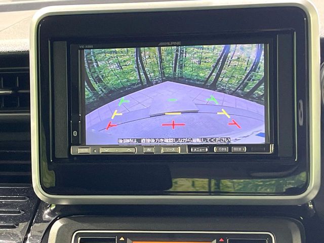 【バックカメラ】駐車時に後方がリアルタイム映像で確認できます。大型商業施設や立体駐車場での駐車時や、夜間のバック時に大活躍！運転スキルに関わらず、今や必須となった装備のひとつです！