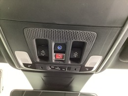Honda CONNECT搭載車です。「Honda Total Care プレミアム」に加入頂くと、「緊急サポートセンター」や「Honda ALSOK駆けつけサービス」などのサービスが受けられます。