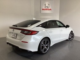 【Honda認定中古車 U-Select】　は3つの安心をお約束します。　1　Hondaのプロが整備した安心。 2　第三者機関がチェックした安心。　3　購入後もHondaが保証する安心。
