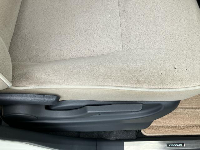 キズ・凹みその他情報＊運転席シートにシミがあります。　画像は一部分の画像です。その他の部位にも細かい傷や凹みなどがありますので、実車をご覧になっていただき車両の状態をご確認ください。