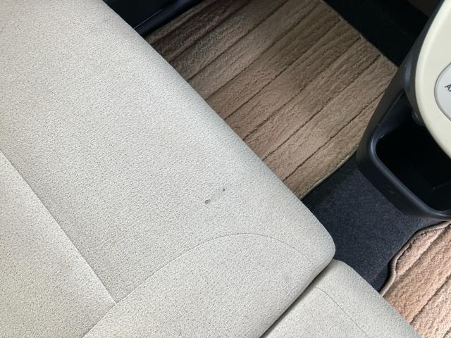 キズ・凹みその他情報＊助手席シートにタバコの焦げ痕があります。　画像は一部分の画像です。その他の部位にも細かい傷や凹みなどがありますので、実車をご覧になっていただき車両の状態をご確認ください。