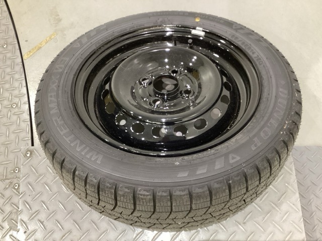 当社にてデモ走行時に装着していたスタットレスタイヤ4本セットを用意致しました。