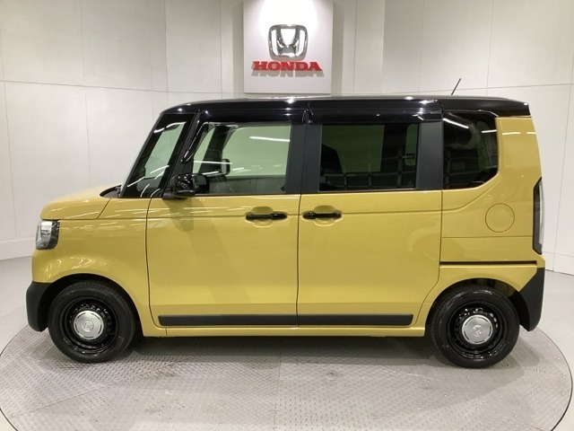購入後も自社指定整備工場完備でお客様の愛車をしっかりサポート致します！御納車時には安全かつ安心してお乗り頂けるようホンダ専門知識を持つ整備スタッフが点検・整備・装備も説明をしてお渡ししております。