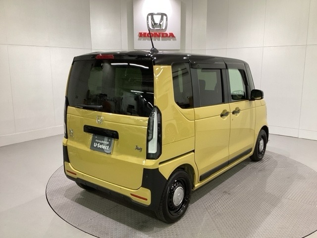 【Honda認定中古車 U-Select】　は3つの安心をお約束します。　1　Hondaのプロが整備した安心。 2　第三者機関がチェックした安心。　3　購入後もHondaが保証する安心。