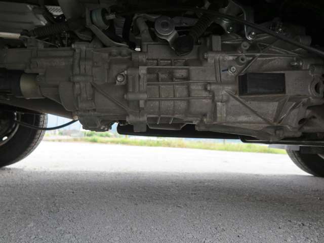 ◆◇当店は認証工場完備ですので、販売だけでなく車検/整備・修理/点検・板金塗装等のアフターサービスもお任せ下さい！田畑に囲まれてのどかな場所なのでお近くにお寄りの際は是非ご来店下さい◇◆