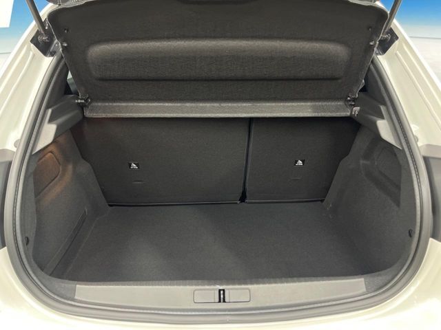 ●トランクルーム：趣味が広がる収容スペース！これだけの広さがあればお買い物やレジャーなどにも最適です！使用感も少なくきれいな状態を維持しております。