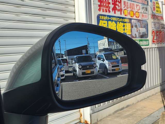 ブラインドスポットインフォメーションで車線変更が安全に☆