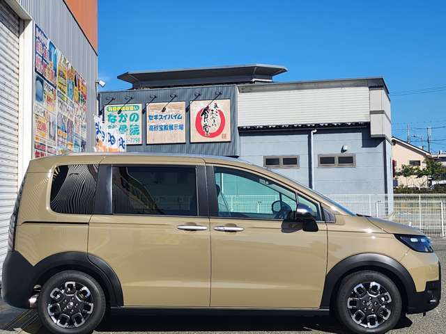 オートバックスではお車の査定を無料でさせていただいております。ワンプライスで見積書を発行。買取り価格は5日間有効です。ご自宅で、ゆっくりとご検討いただけます。