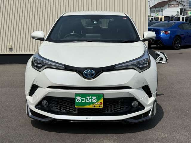 お車の車検・オイル交換・修理・鈑金塗装・ガラス修理・デントリペア・ボディコーティングなども幅広く対応しております。その際は無料で代車を貸し出し致します。車の事は何でもお任せください！