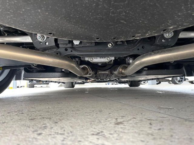 下回りがきれいなうちに、防錆加工の施工がオススメ。降雪地域はもちろん、沿岸部にお住いの方や、趣味でマリン・ウィンタースポーツをされる方にご好評いただいております。
