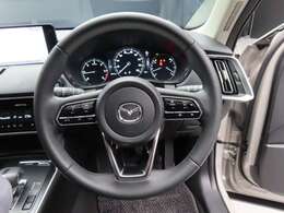 ☆ステアリングは上下と前後に調整できます。ベストな位置で運転をお楽しみください☆