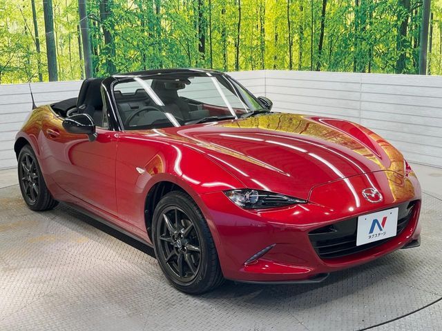 大好評のボディコーティング「弾スプラッシュコート」もご納車までに施工可能。通常のガラスコートと異なる、耐久年数6年の無機質ガラスコーティングが、ボディをキレイな状態に保ってくれます。