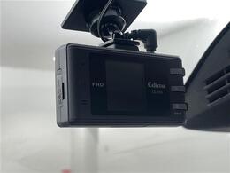 【後部座席操作部】後部座席を快適に過ごしていただくための便利な装備が付いています！