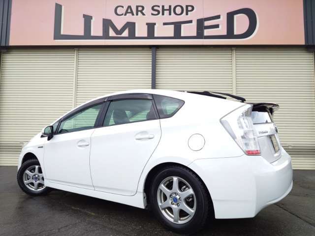 新車・中古車販売・車買取・車検・整備・板金・塗装・自動車保険、何でもお任せ下さい。　　　　　　　　『CAR　SHOP　LIMITED』カーセンサー無料電話番号0066-9711-172709