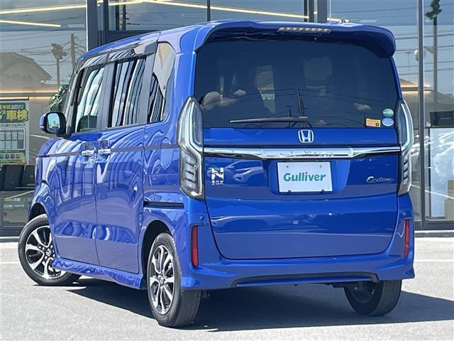 ☆全国のガリバーからお取り寄せが可能※！遠方の店舗に展示してあるクルマが気になる場合も、最寄りの店舗でご覧いただくことが可能です！是非私たちに要望をお聞かせください！※別途費用