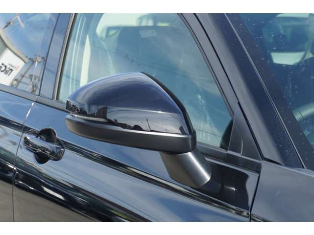 電動格納式ウィンカードアミラー！