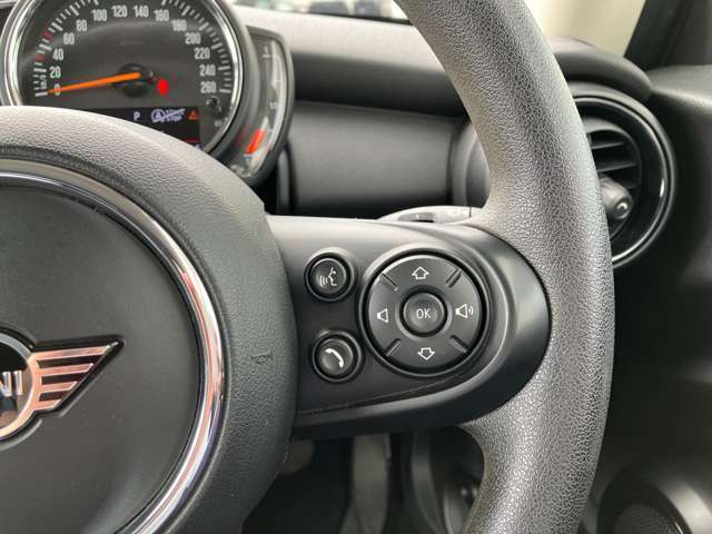 車両の状態や装備などご不明な点がございましたらお気軽に問い合わせ下さい。　弊社セールスコンサルタントが親切丁寧にご対応させていただきます。お問合せは電話（0078-6002-621052）かメールにてご相談下さい。