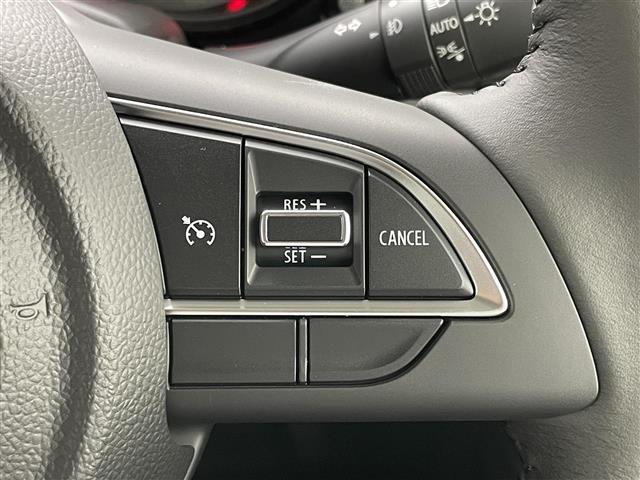 【クルーズコントロール】高速道路で便利な機能です！！アクセルを離しても一定速度で走行ができる装備です。加速減速もスイッチ操作でOKです。