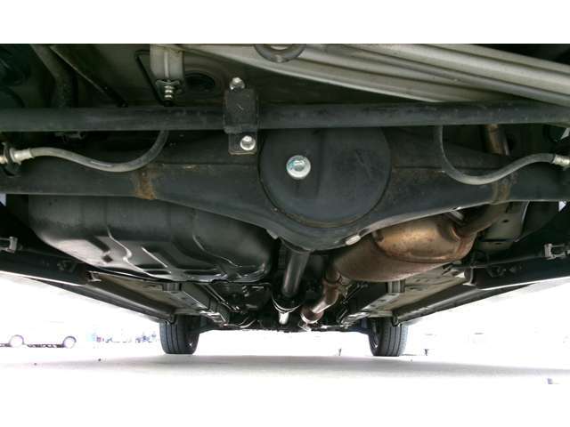 ローン取り扱いOKです！オンライン審査により最短10分で審査完了！人気車も横取りされる前に素早く決済可能！84回払いまで対応しています！まずはご来店の上ご相談ください