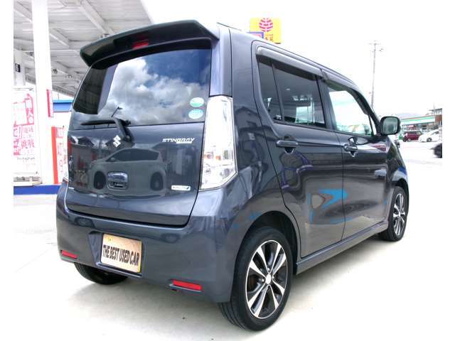 営業時間は10：00から19：00となっております。お電話での問い合わせは0120-225-275　メール問合せはkoriyama-sc@carseven.co.jpまでどうぞ。毎週水曜日は定休日となっております。