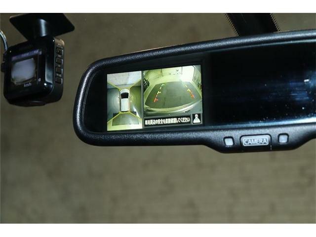 真上からの視点で車を見ることが出来る全方位カメラ機能付き！