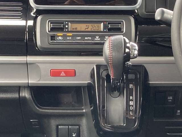西日本自動車のココが安心！！その2西日本自動車グループのビッグチェーンは陸運局指定整備工場（民間車検工場）を完備していますので、土日祝日でも車検可能です！さらにお時間の無い方の為に1日車検も受付してます