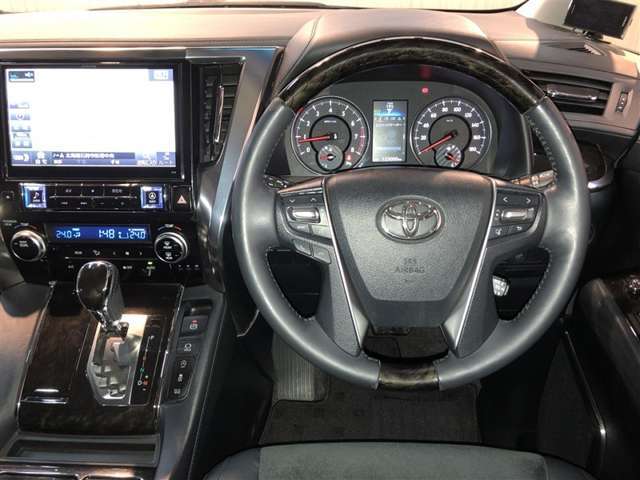 ご覧いただきありがとうございます♪気になったお車がありましたらお気軽にお電話をください♪