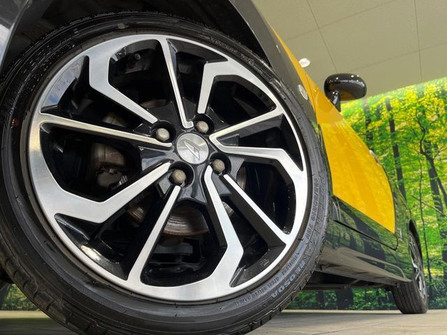 【純正16インチアルミホイール】外観にマッチした純正アルミホイールを装着しております。各種社外アルミホイールや、スタッドレスタイヤも取扱いしております。是非ご相談ください♪