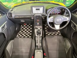 グループ総在庫数約30，000台！！全国の系列店からメーカー・車種問わずご紹介出来るので、あなたにピッタリのお車が見つかるはずです♪まずはお問い合わせ下さい☆