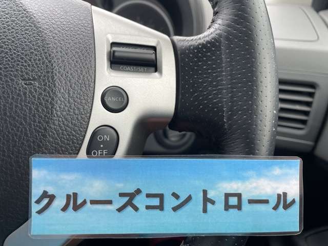 社外ナビ♪地デジ（フルセグ）♪Bluetooth♪DVD再生♪バックカメラ♪ETC♪ドライブレコーダー♪クルーズコントロール♪インテリジェントキー♪カブロンシート♪HIDヘッドライト♪AW♪