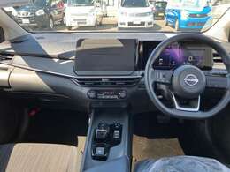 運転席まわりです。細かいオプションなど、気になるところがあればお気軽にメールやお電話等でお問合せください。