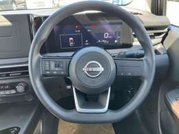 ハンドルスイッチでオーディオ操作ができます。手を離さず音量等を調整できるので安全です♪