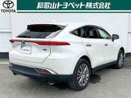 リフレッシュクリーニング「爽・快・車」施工！和歌ル山トヨペットの専門のスタッフが、独自の技術で一台一台丁寧に、内外装の清掃や除菌抗菌。下廻りやエンジンルームなど普段見えないところもキレイに仕上げます！