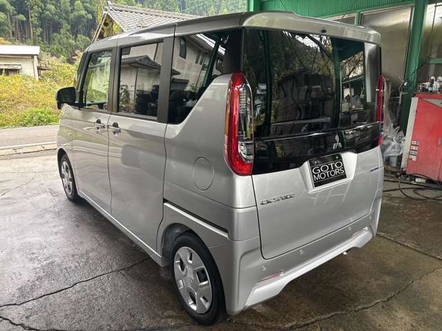 当社でピカピカに磨いてあります！是非現車も一度ご覧になってください。気に入っていただけると思いますよ！