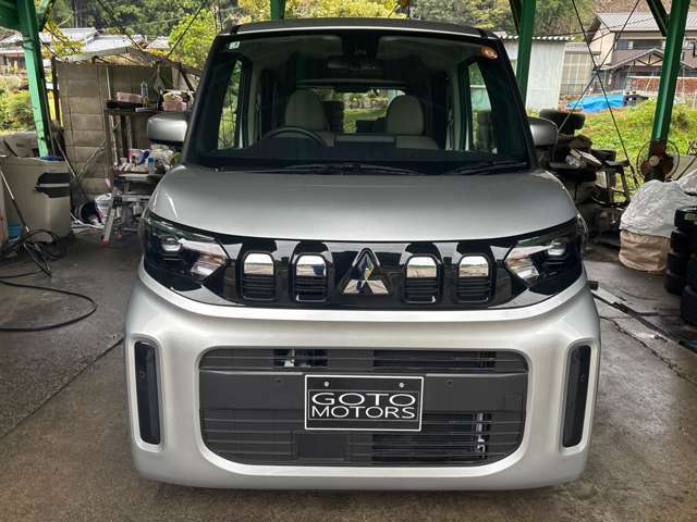 三菱　ekスペースになります。9インチナビやLEDヘッドライト等充実の装備内容になっています。是非この機会にご検討ください。