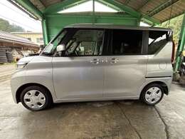 外装、内装共には大きな傷や凹みはなく良好な状態です。